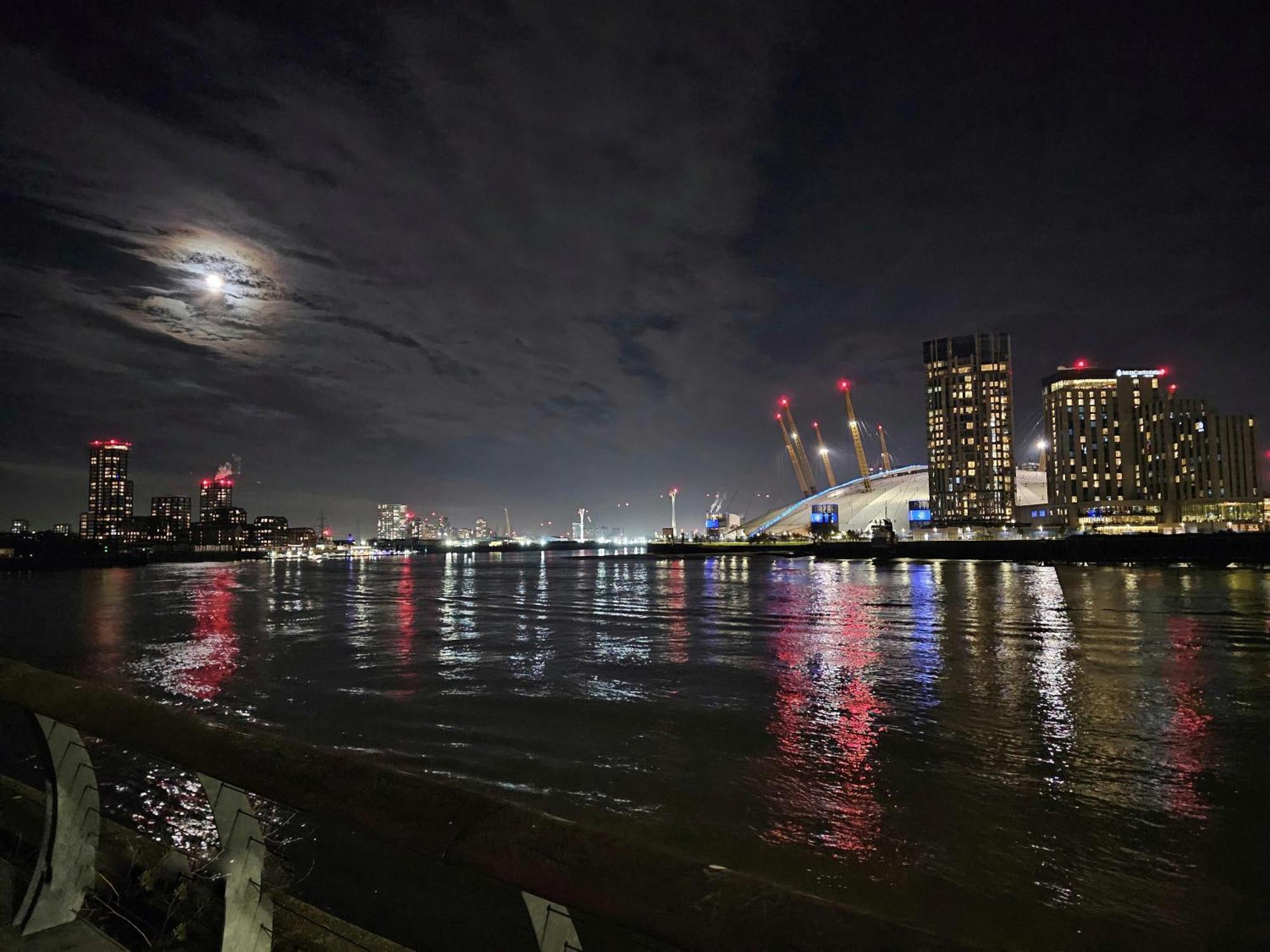 ロンドンLuxury Property In Canary Wharfアパートメント エクステリア 写真